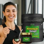 shilajit : pot en verre de résine de shilajit Wellness Nest avec spatule