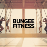 vue dynamique de silhouettes bungee fitness dans une salle energetique